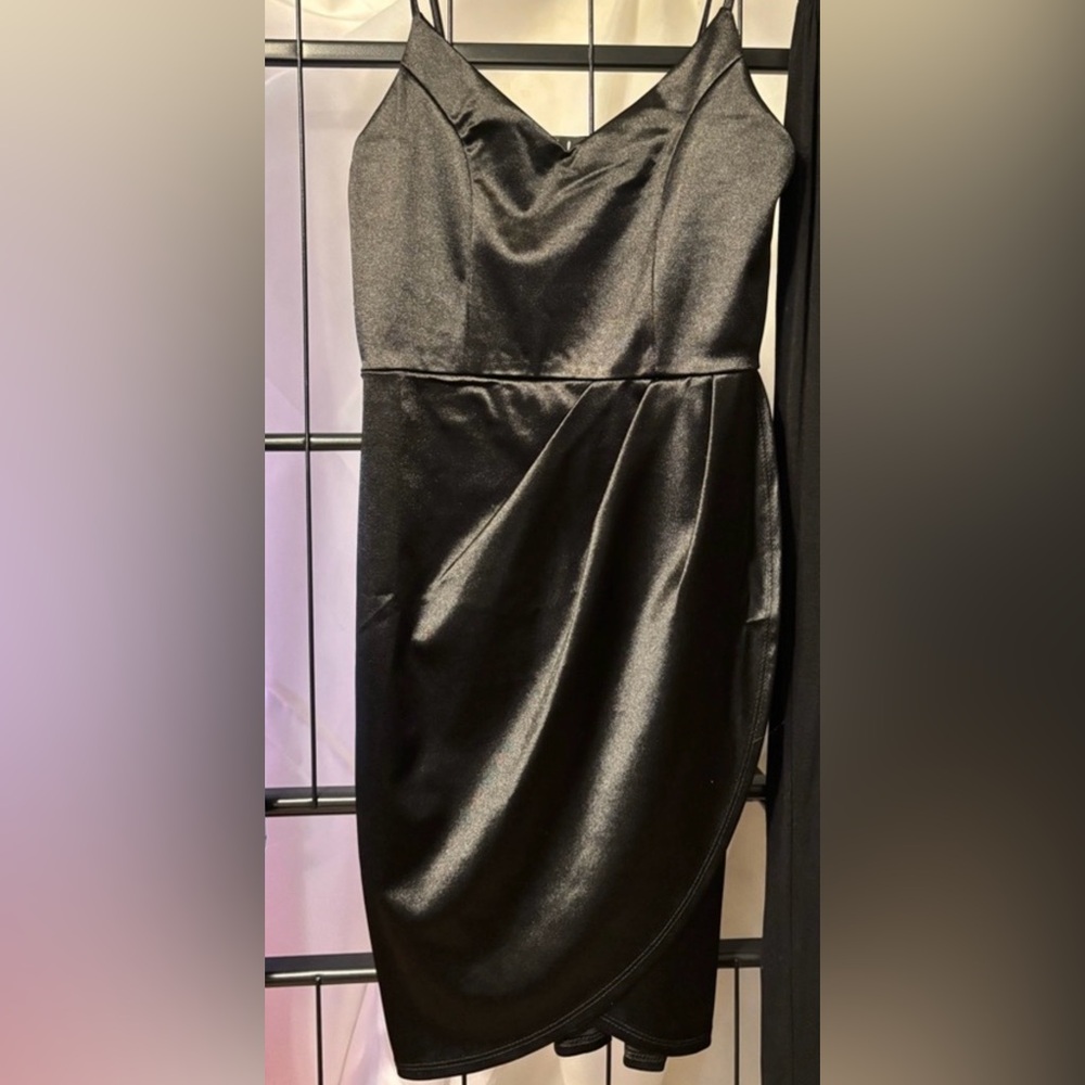 😍Lulus black dress size XS